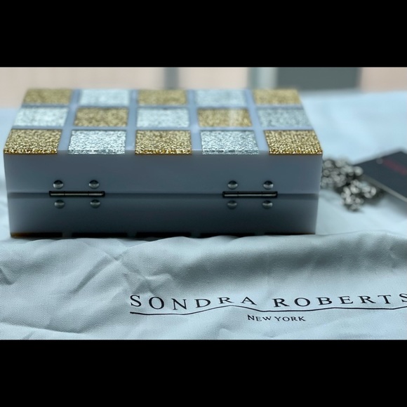 Sondra Roberts Resin Box Clutch - NEW WITH TAGS - Picture 3 of 10